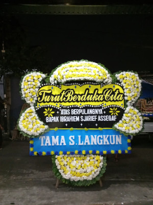 Papan Bunga Duka di Wangurer
